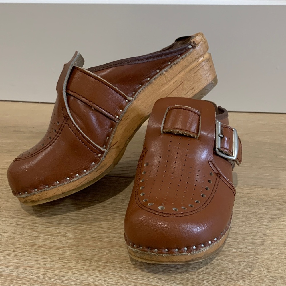 Bastad-Original Brown Leather Wooden Clogs with Buckle